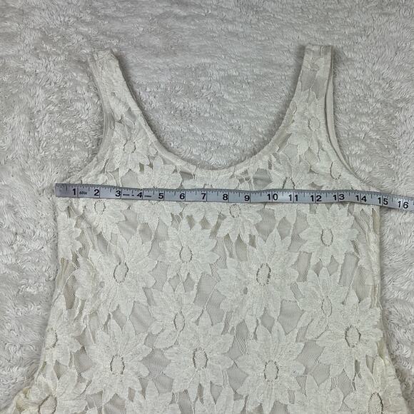 Made for Impulse Fashion Week lace fit and flare dress, size small - Picture 5 of 8